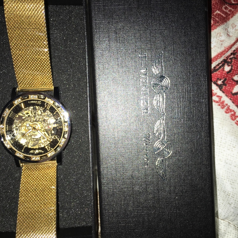 Gold Watch - Picture 4 of 5